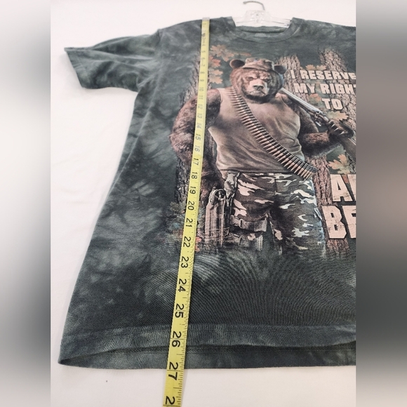 The Mountain Graphic Bear Print T-Shirt Green, sz MD - Picture 6 of 12
